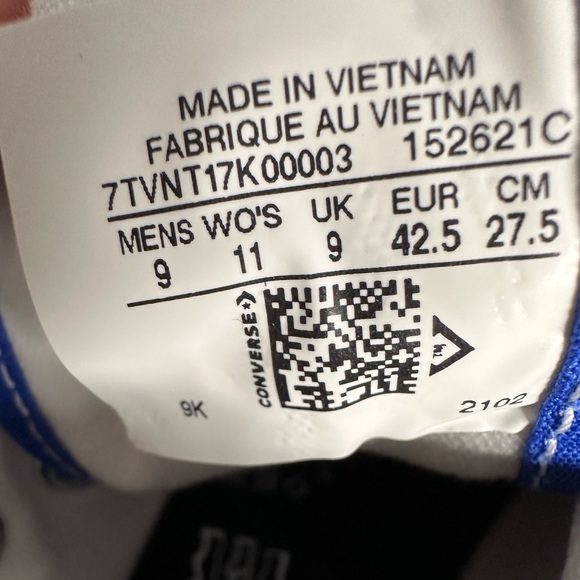 Converse Blue Sneakers. Men’s size 9 - Picture 10 of 11